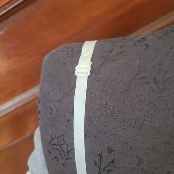 Vintage White Nylon Full Slip Lace Trim Adjustable Straps Womens Size 34 USA-Mad - Picture 5 of 6